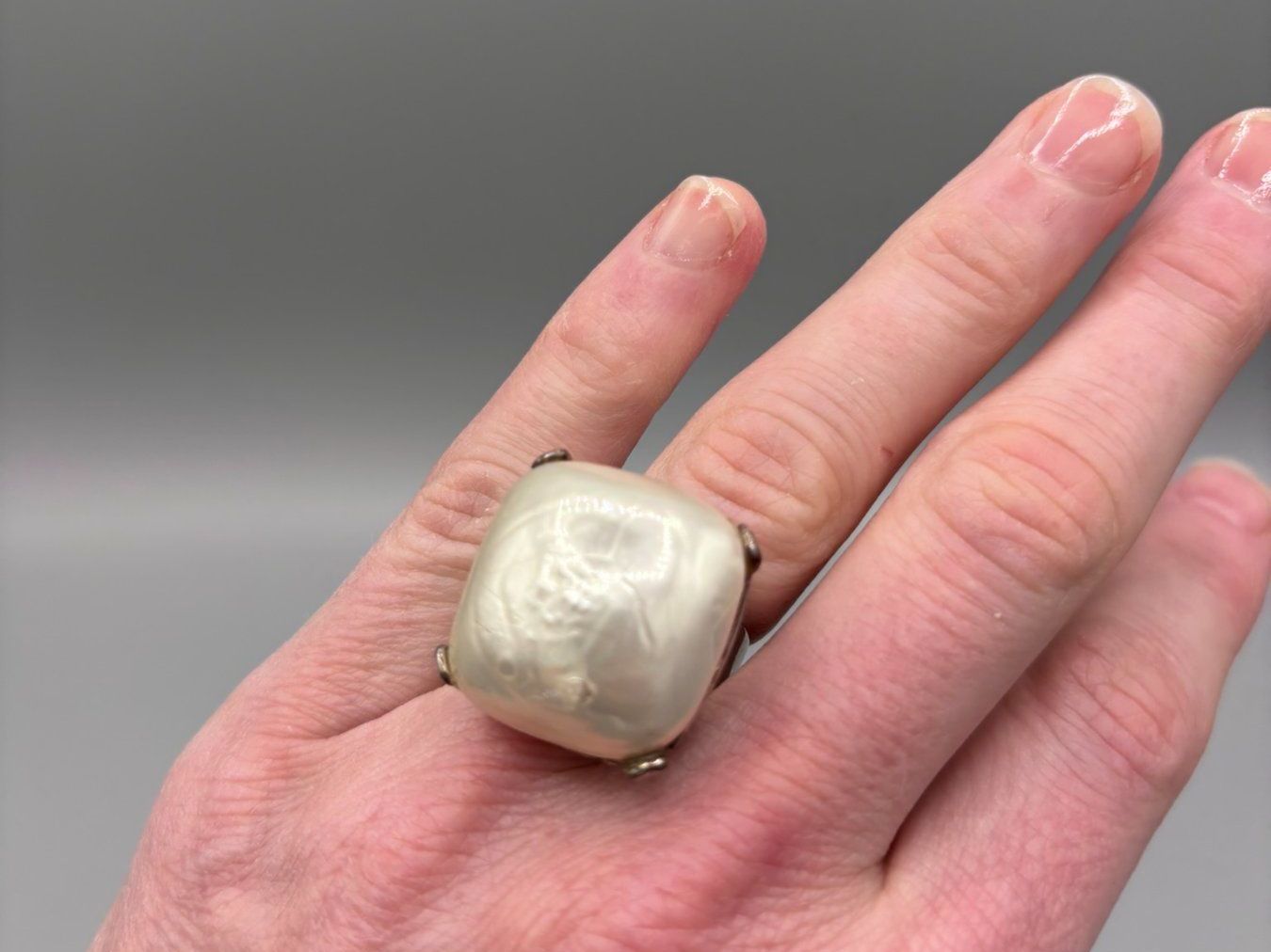 Anelli: Großer Statement Ring Perlmutt Silber massiv modern – Usato da Brunnen venduto da mel_79gf