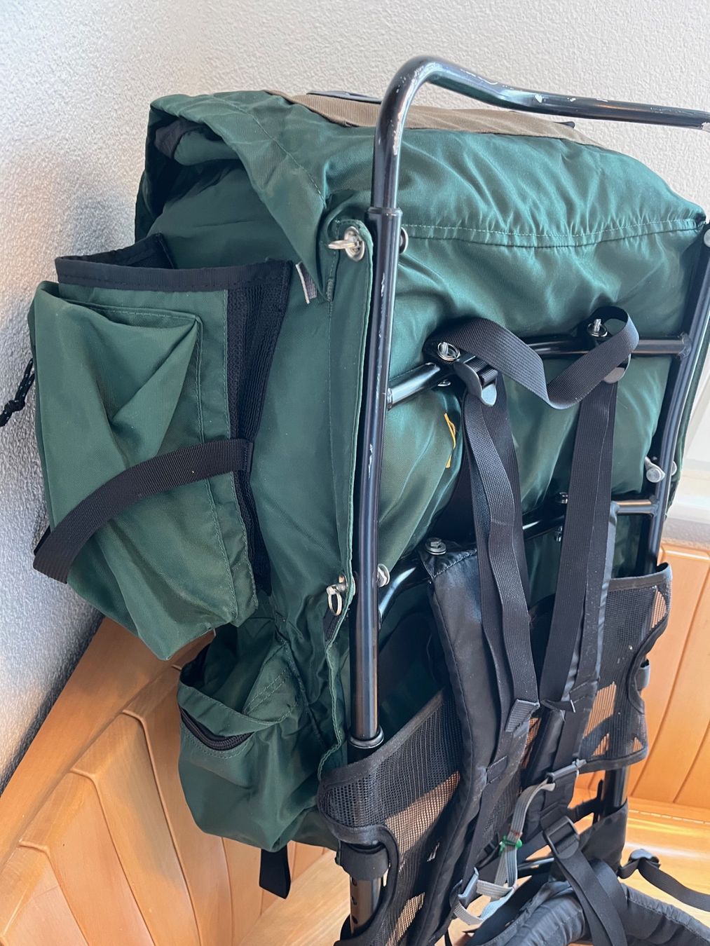 Zaini: Rucksack Kelty Model Trekker Grün – Usato da St. Pelagiberg venduto da 1MagicMoment 5
