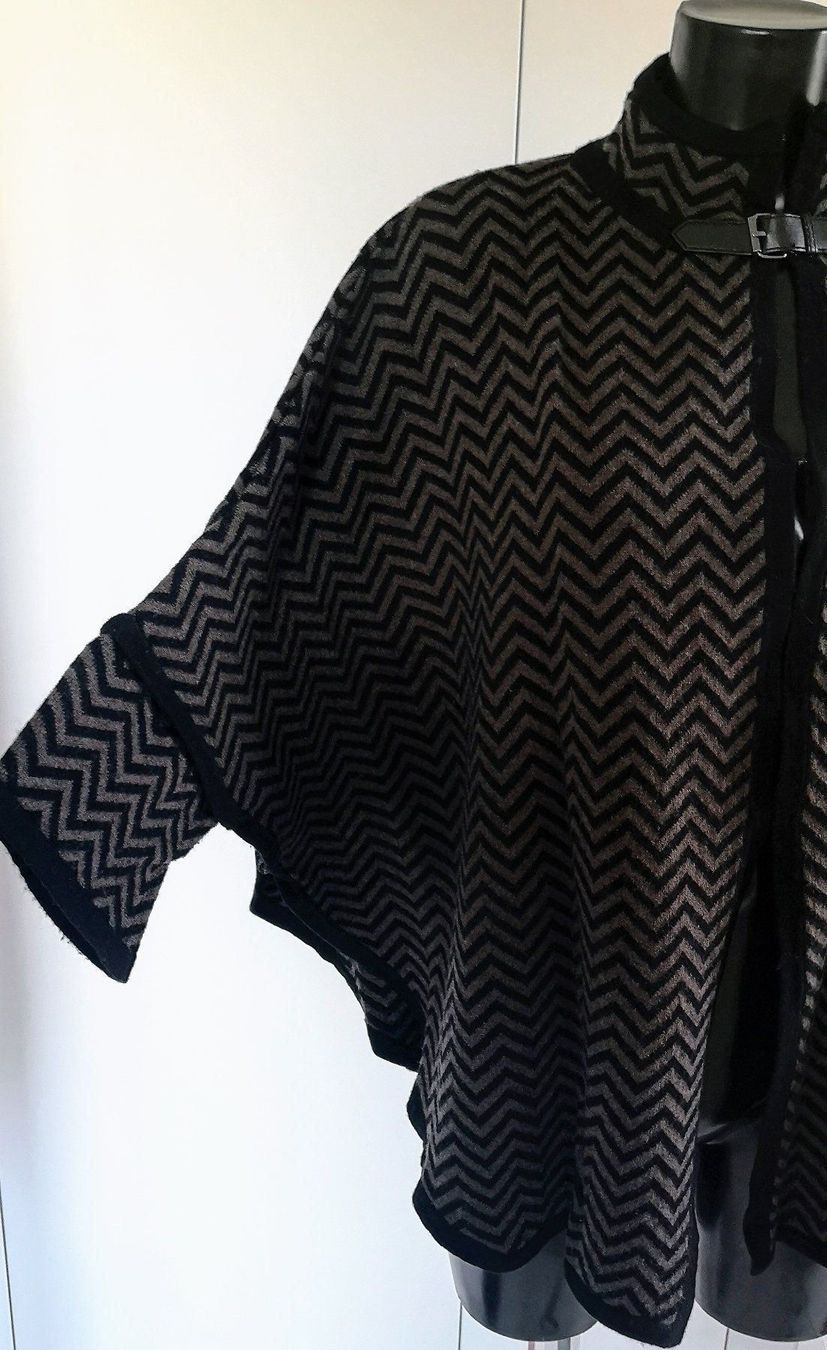 Altro in Moda donna: Exkl. Poncho Umhang Gr. 38/40 M – Nuovo (secondo la descrizione) da Widnau venduto da Schurlibua 4