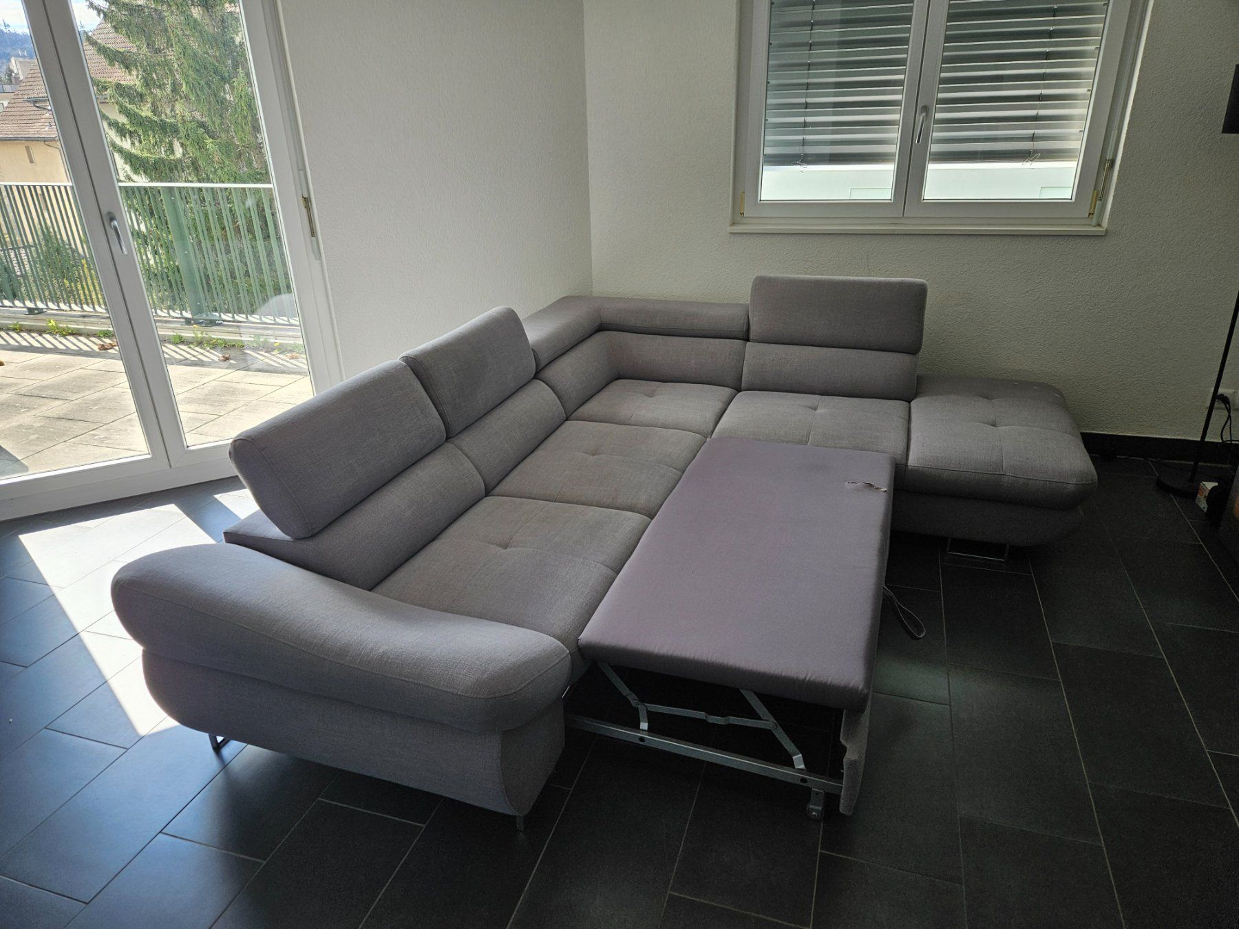 Conforama Divani: Ecksofa "FABIO" Conforama, Grau – Usato da Biel/Bienne venduto da RedBullet55 2