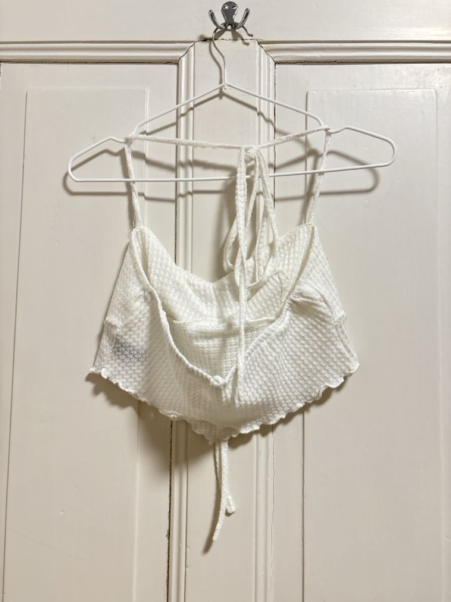 Top: Y2K Cute Cider White Halter Top - Size S – Usato da Zollikon venduto da ely.p 2