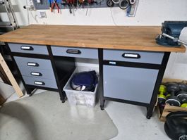 KÜPPER Werkbank Metall und Massivholz Schraubstock NP CHF600