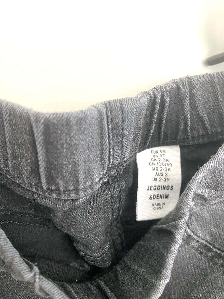 H&M Pantaloni: Jeggings H&M – Usato da St.Gallen venduto da lenna8 1