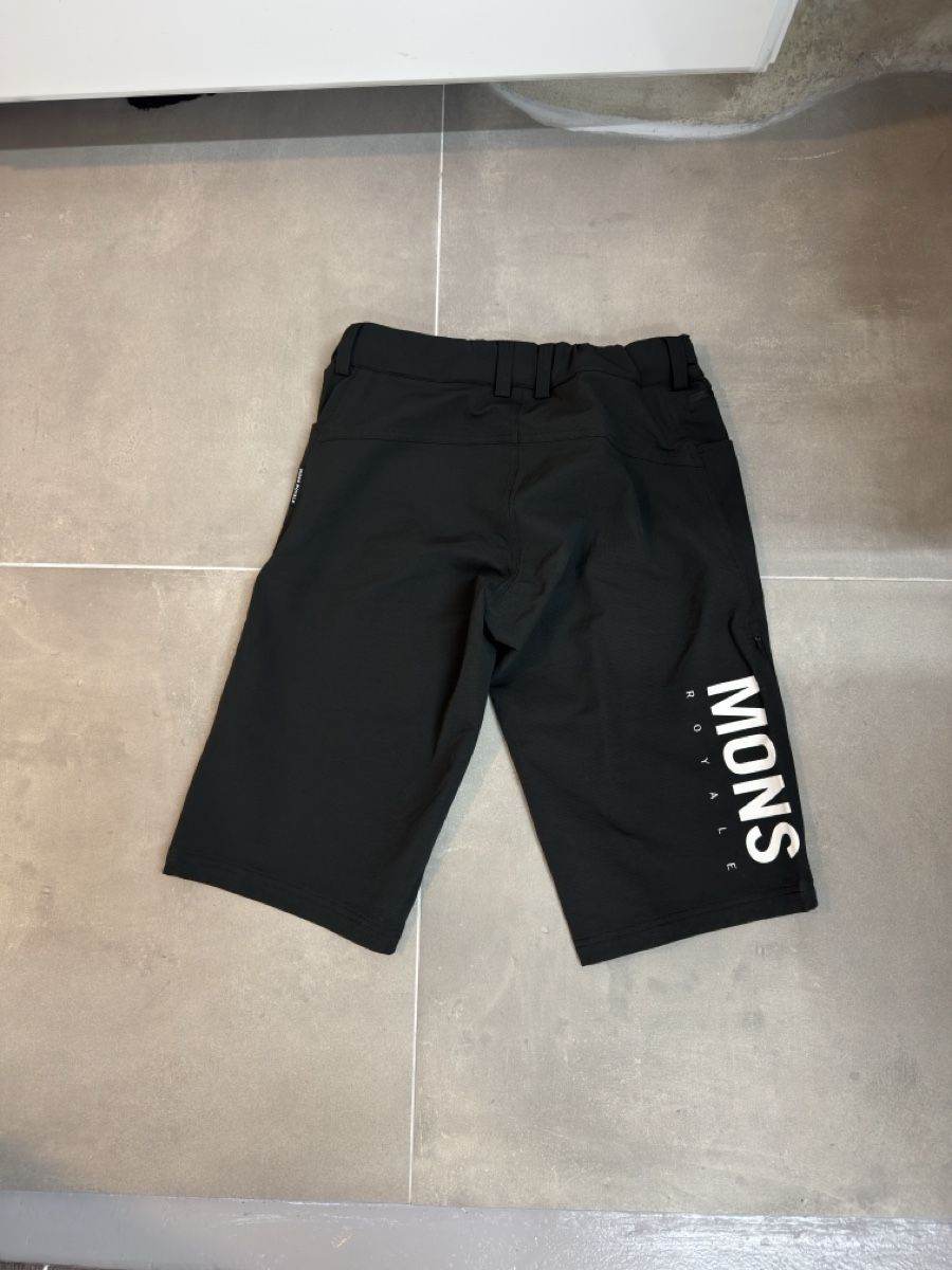 Mons Royale Hosen: Bike-Shorts – Neu (gemäss Beschreibung) aus Gamsen von Le_De