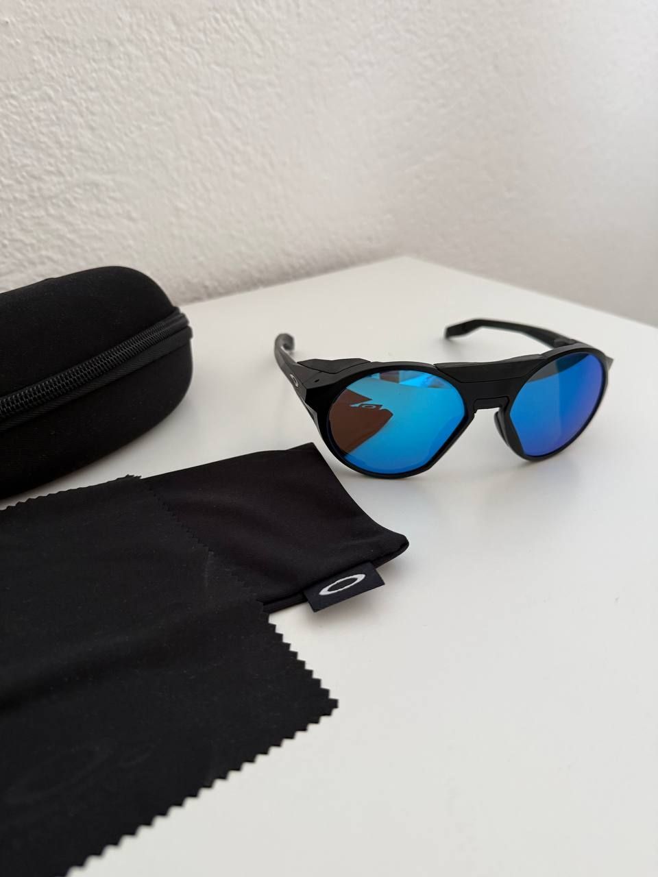 Oakley Occhiali & Lenti: Oakley Clifden mirror blue prizm – Usato da S. Vittore venduto da dbu_2h86 6