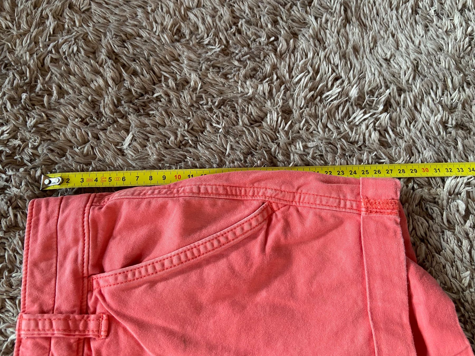 Abercrombie Pantaloni: Short ABERCROMBIE low rise 10 / 30 – Usato da Epalinges venduto da madeleine05 2