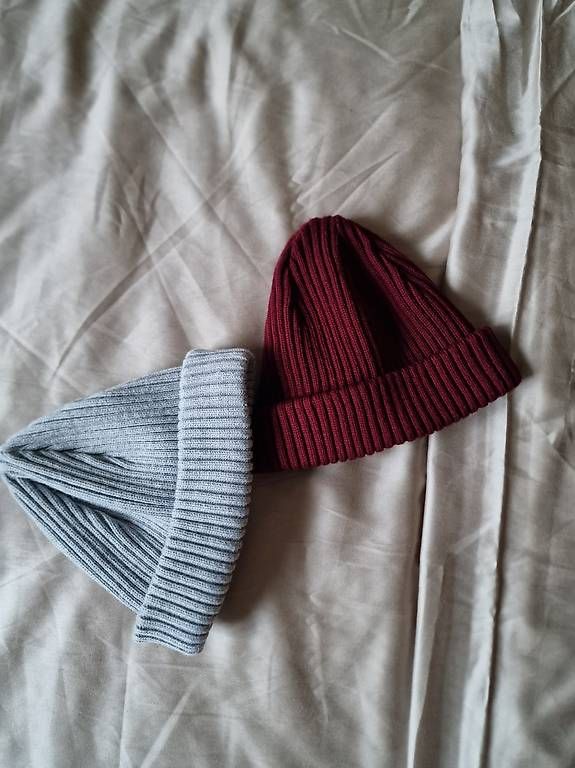 Copricapi, berretti & cappellini: Zwei neue "Beanie-Mütze. – Usato da Bern venduto da Huha1 2