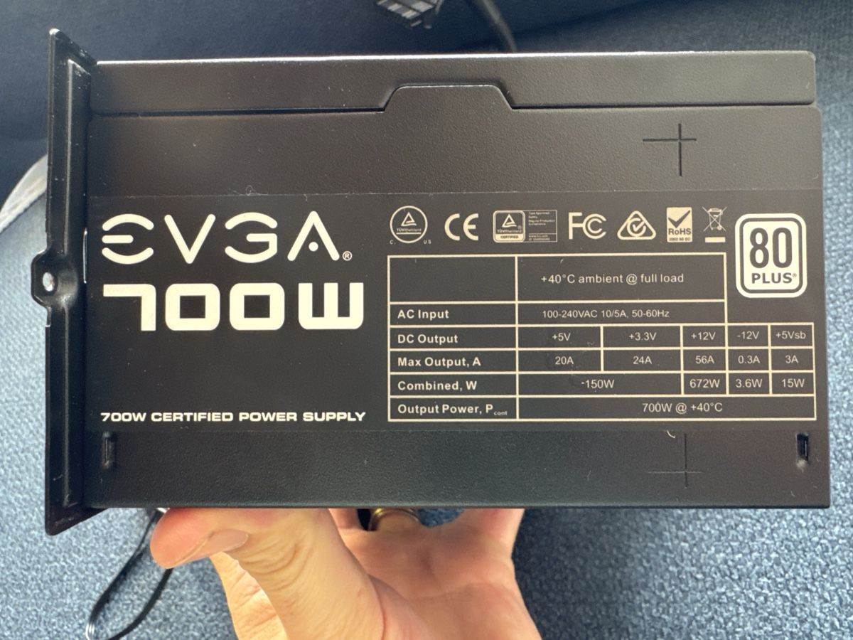 PCs: Netzteil  EVGA 700W 80 Plus – Gebraucht aus Basel von Spcmn 1