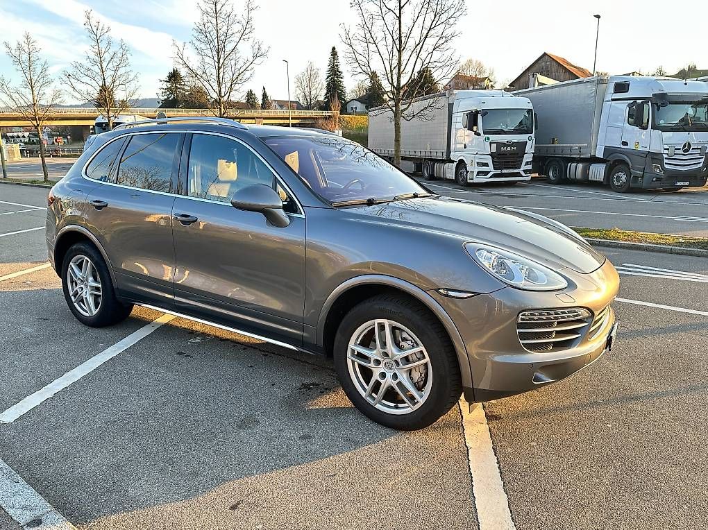 Porsche Automobili: Porsche Cayenne S V8 4.8l – Usato da Uitikon Waldegg venduto da AndersWohoo 3