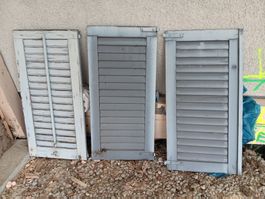 3 alte Fensterläden