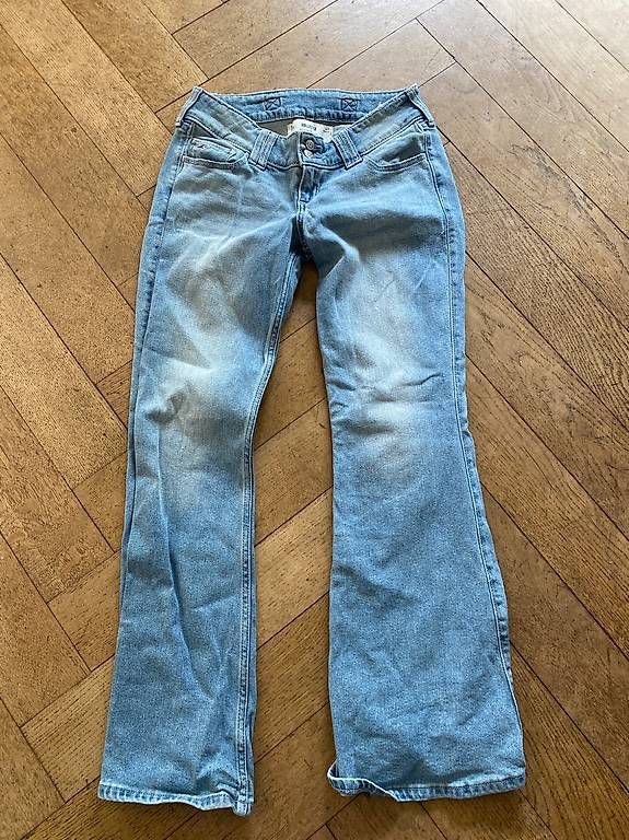Jeans: JEANS HOLLISTER – Usato da Zürich venduto da lazzeri