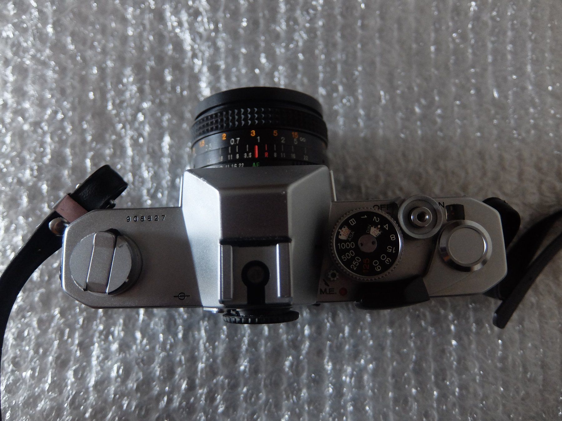 Konica Fotocamera: Konica Autoreflex T3 Kamera mit Objektiv und Blitz – Usato da Basel venduto da Elektronik_Markt 3