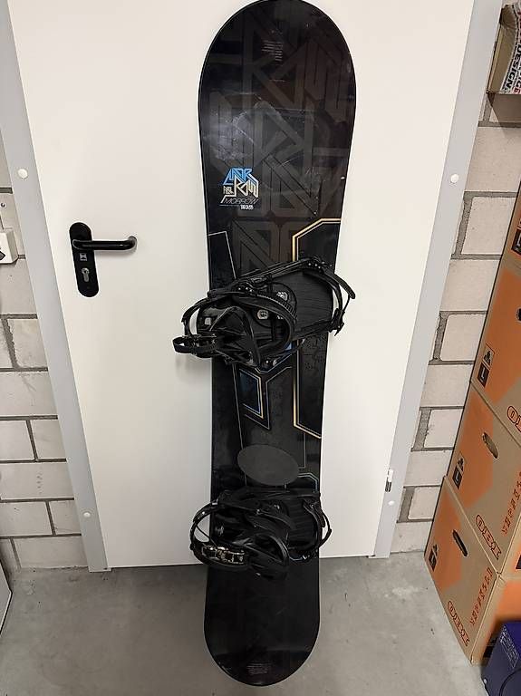 Boards: Snowboard Morrow mit K2 Bindung – D'occasion à Schaanwald par Jens58