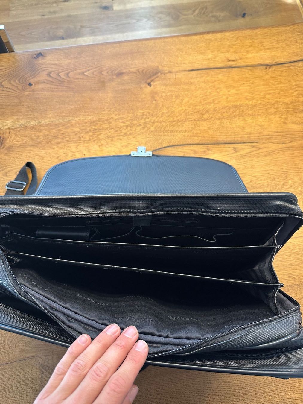 Sacs: Grosse Laptoptasche von eurochic – D'occasion à Belp par MrMau 2