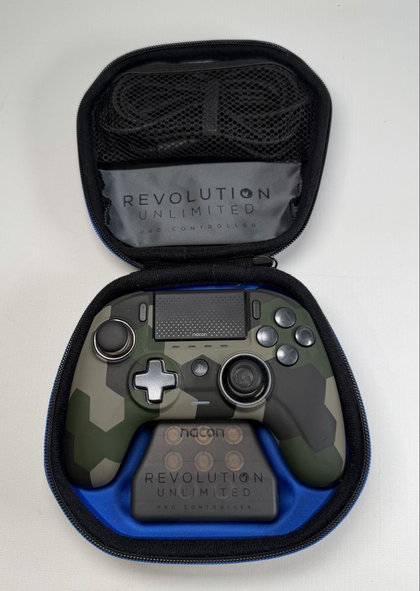 Controller: Nacon Revolution Unlimited Pro Controller PS4/PC Set – Usato da Rombach venduto da vir_2dsd