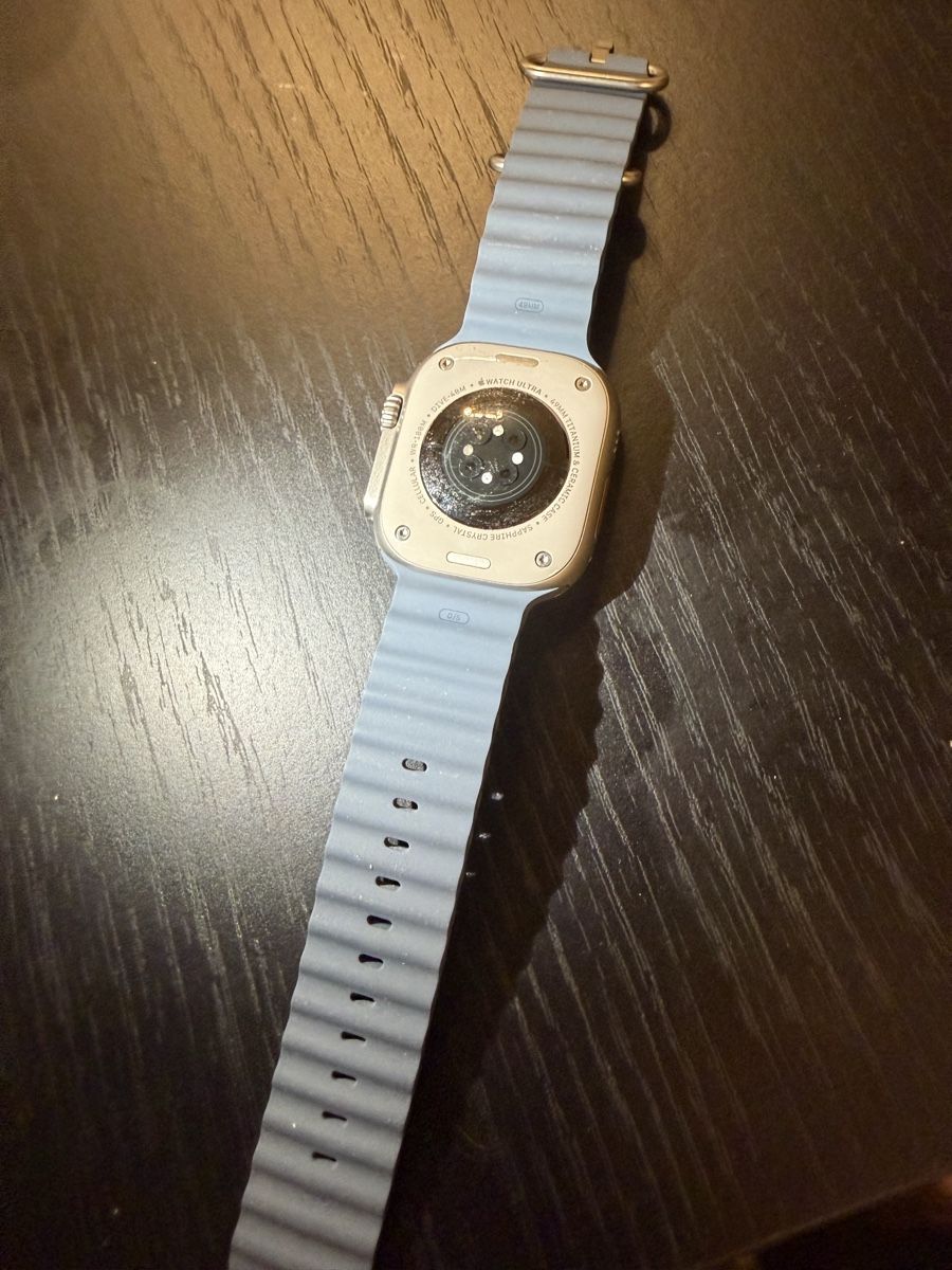 Apple Smartwatch: Apple Watch ultra 3 GPS+Cellular – D'occasion à Interlaken par Matti96 3