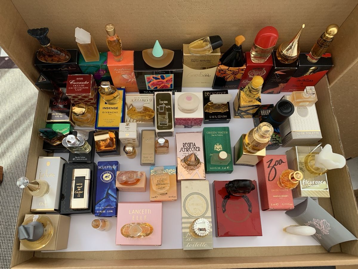 Parfums & Eau de Toilette: Schöne Parfum Miniaturen – D'occasion à Hochdorf par Blume007 1