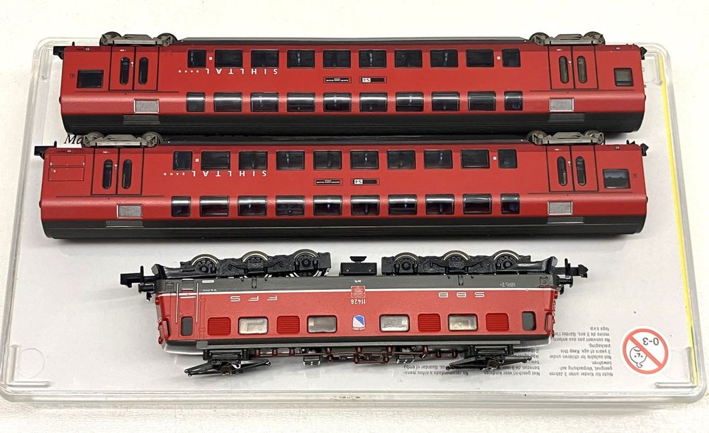Trix 11463N: Set Ae 6/6 - 2 Doppelstockwagen Sihltalbahn SZU (Neu ...