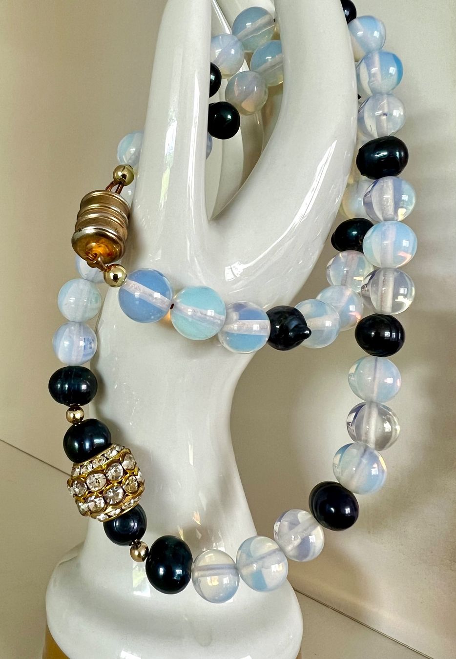 Catenine: SCHIMMERNDE OPALIT KETTE mit Echtperlen & Magnetschliesse – Usato da Ruswil venduto da artbyhand 8