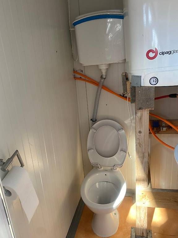 Baucontainer: Baucontainer Sanitärcontainer 2 WC und DU – Gebraucht aus Turtmann von FreiHausBau 3