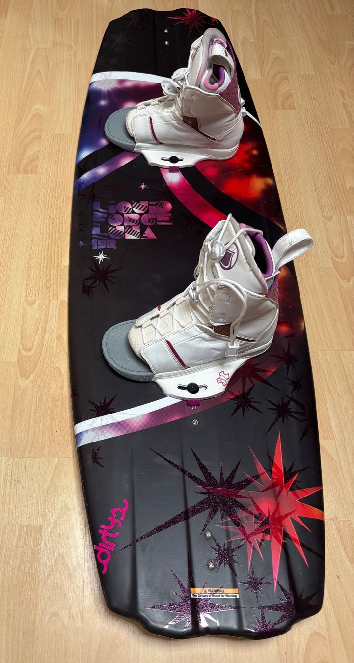 Surfboards & Schwimmbrette: Wakeboard Dirty mit Bindung gut erhalten – Gebraucht aus Meyriez von Patrickeasy87 1