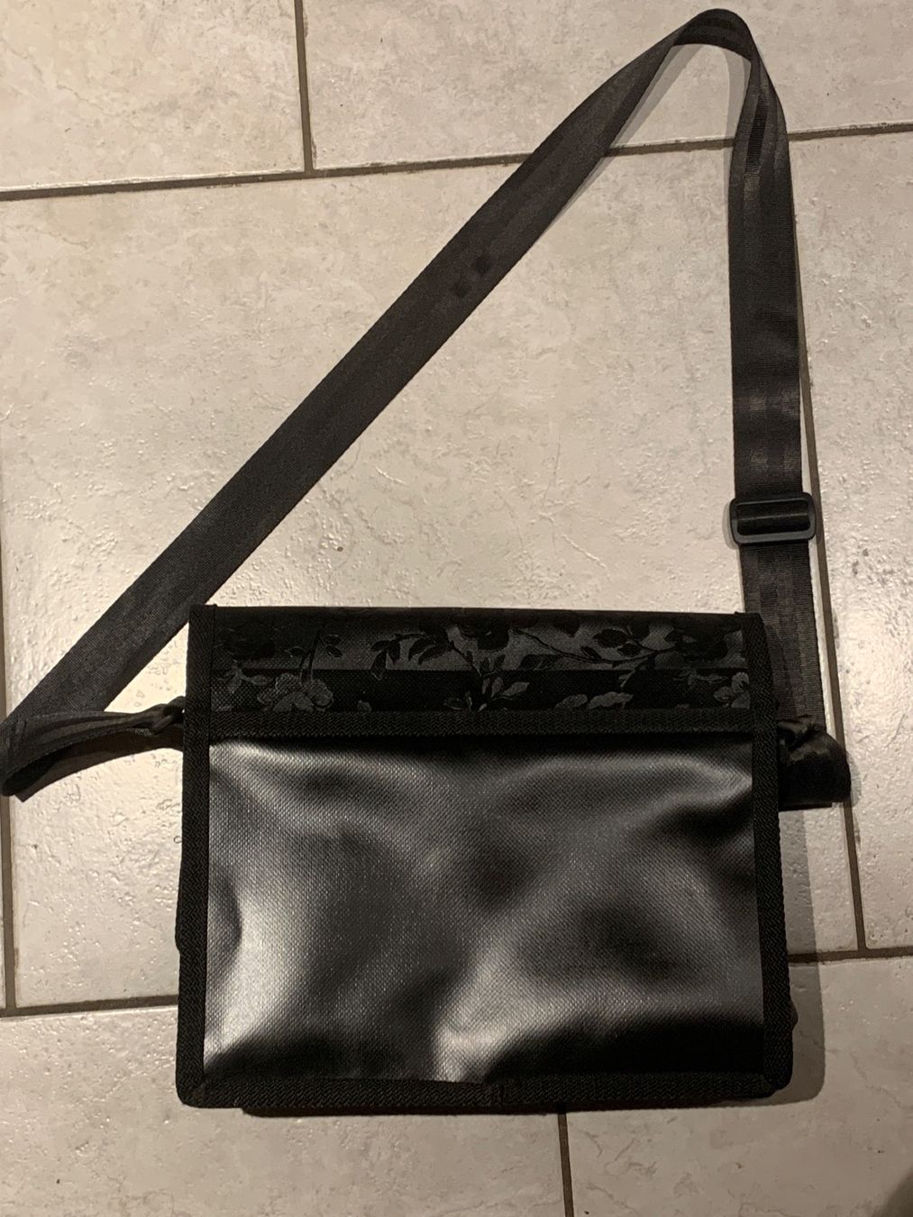 Borse da donna: Handtasche (neu) – Nuovo (secondo la descrizione) da Lengnau AG venduto da Tomi33 6