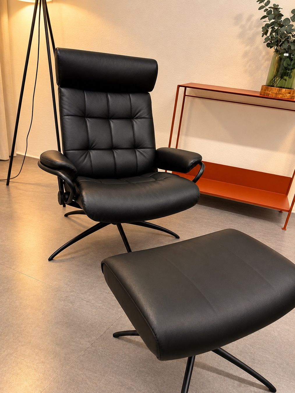 Stressless Sessel: Sessel London, low back, mit Hocker – Neu (gemäss Beschreibung) aus Disentis/Mustér von inf_2hbd