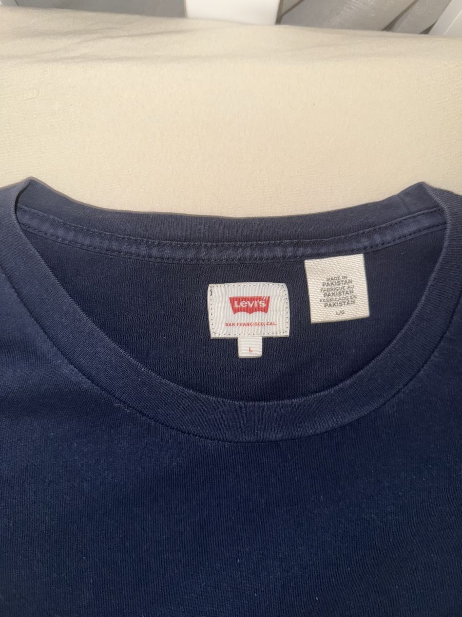 Levi's T-shirt: T-shirt Lewis bleu taille L – Nuovo (secondo la descrizione) da Villaz-St-Pierre venduto da dav_w66n 1