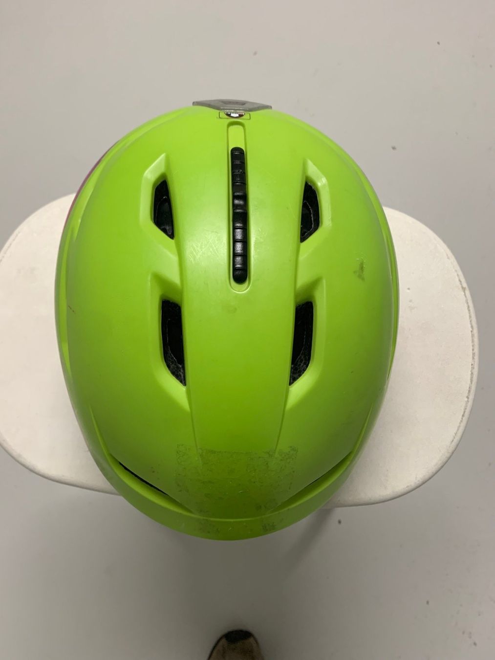 Caschi: Helm Skihelm Snowboardhelm Kinderhelm Winterhelm grün – Usato da Zürich venduto da Peterbrech 3