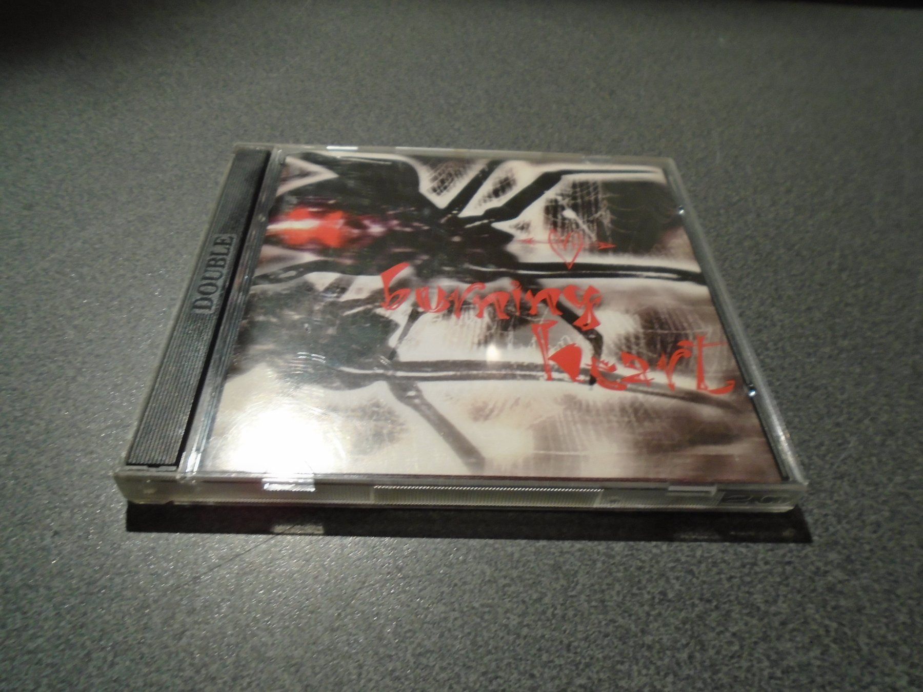CDs: CD Burning Heart 1 - 2 – Gebraucht aus Zürich von abraxas1291