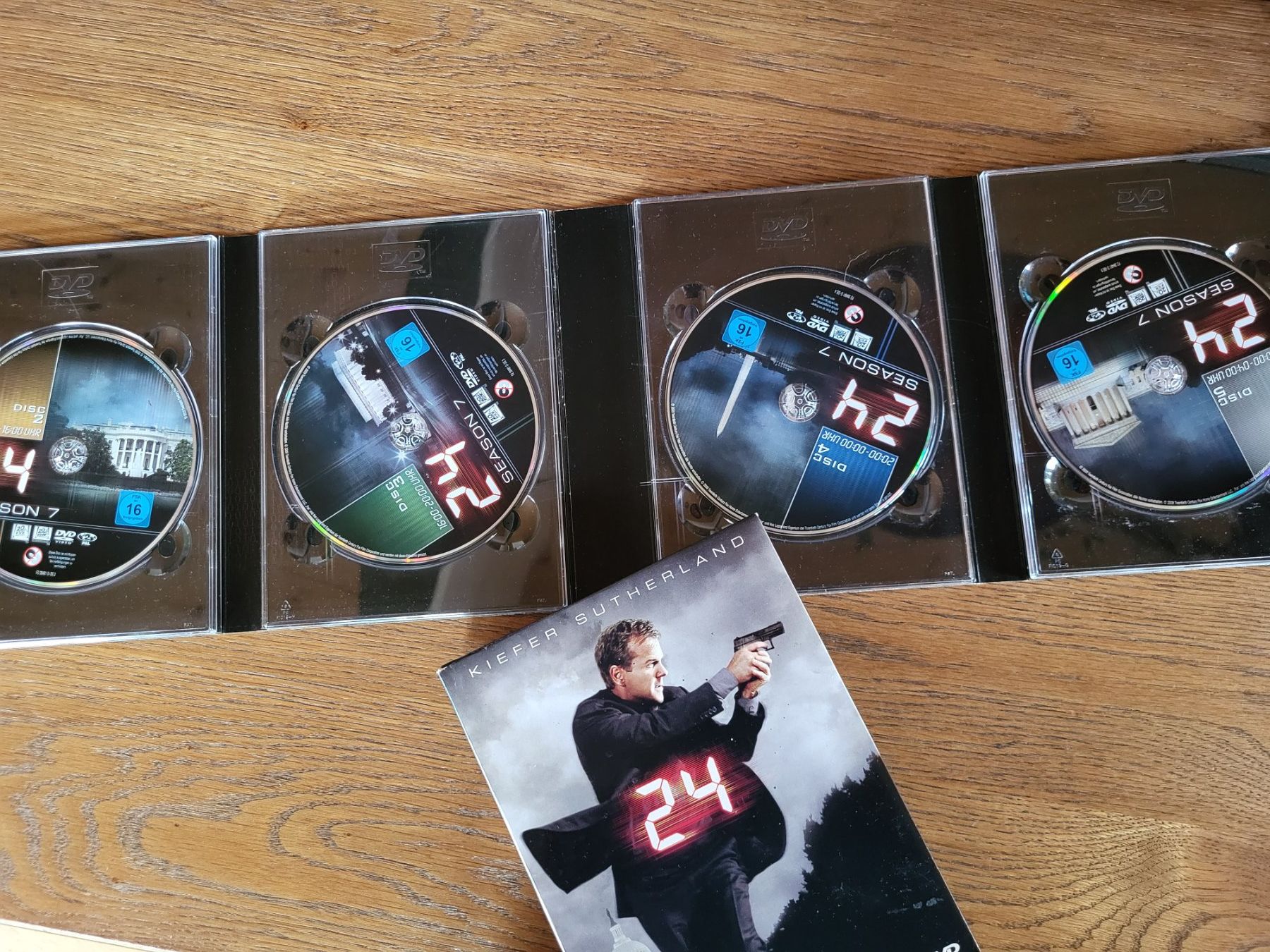 Alle DVDs: 24 Staffel 7 DVD – Gebraucht aus Sagogn von jwa_cr2v 1