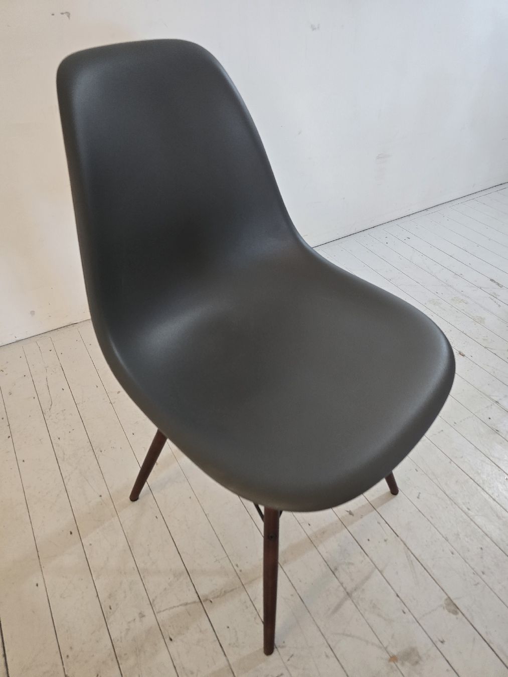 Vitra Stühle: Vitra Eames Sidechair Dowel Base orig.VITRA – Neu (gemäss Beschreibung) aus Untersiggenthal von babette0815 1