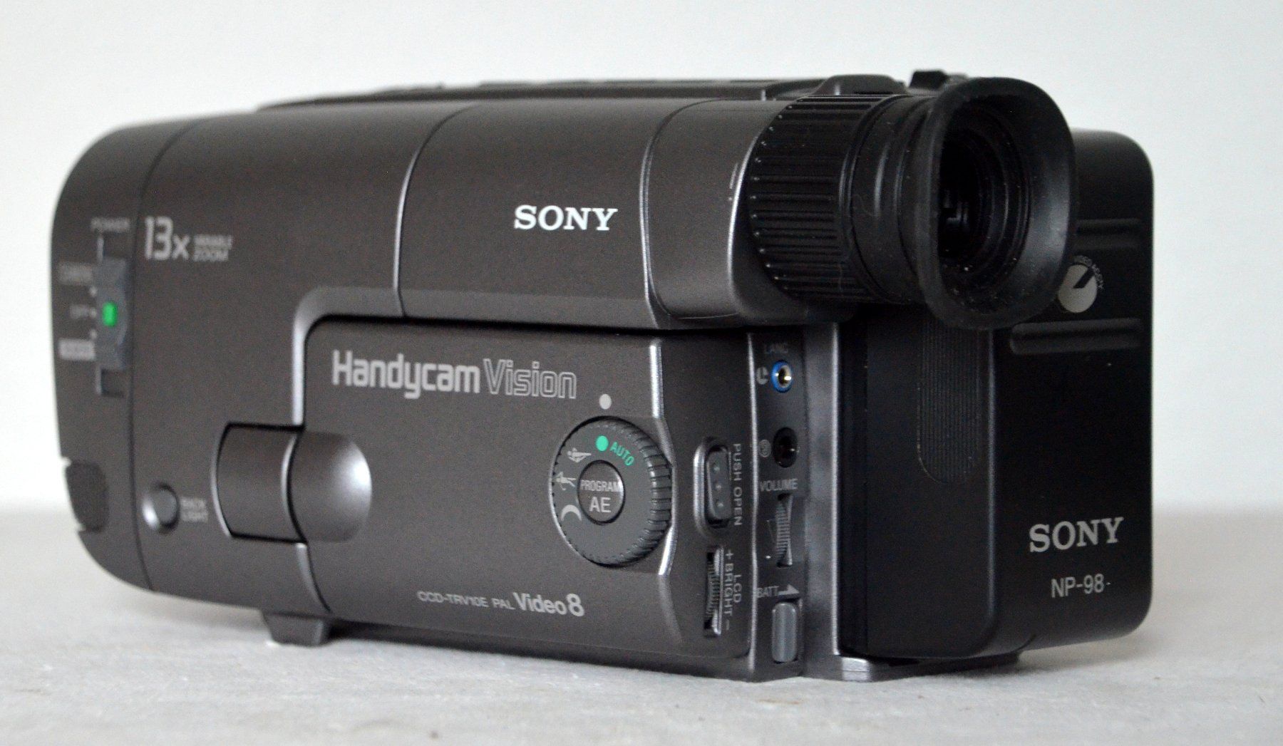 Sony Videocamere: Camcorder / caméscope Sony CCD-TRV10E Video8 – Usato da Collonges venduto da arashee 7