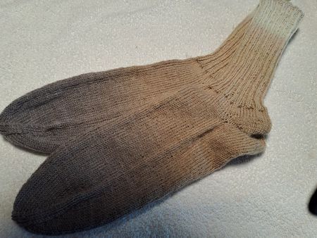 handgestrickte Socken in Grösse 44 / 45
