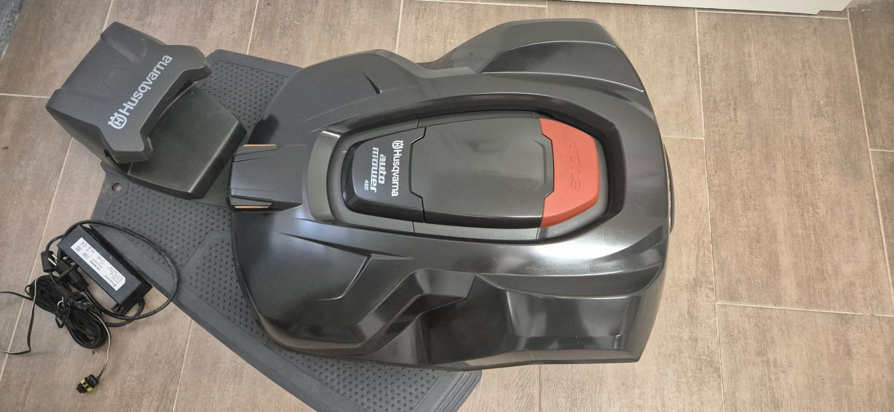 Husqvarna Tagliaerba: Husqvarna automower 420  1547h – Usato da Grenchen venduto da Asus_ 1
