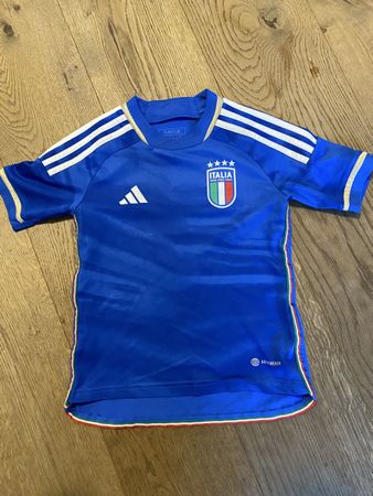 Fussballtrikot Italien Grösse 128 (eher 122)