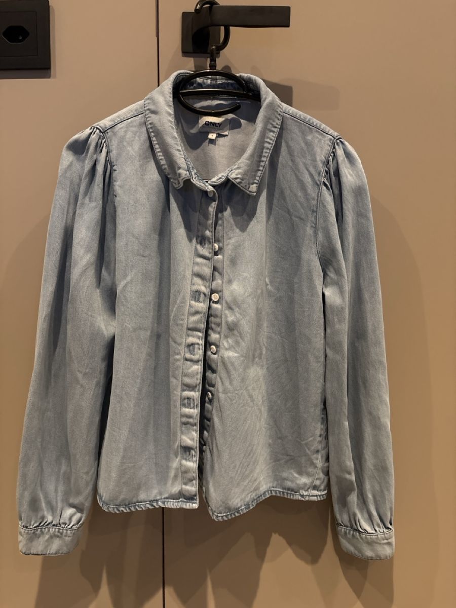 Only Camicette: ONLY Damen Jeanshemd Gr. S – Usato da Rorschacherberg venduto da Kpas