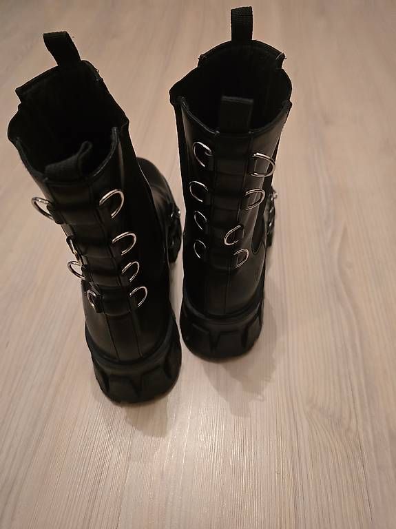Chaussures femmes: Boots – D'occasion à Gutenswil par evita.64 1
