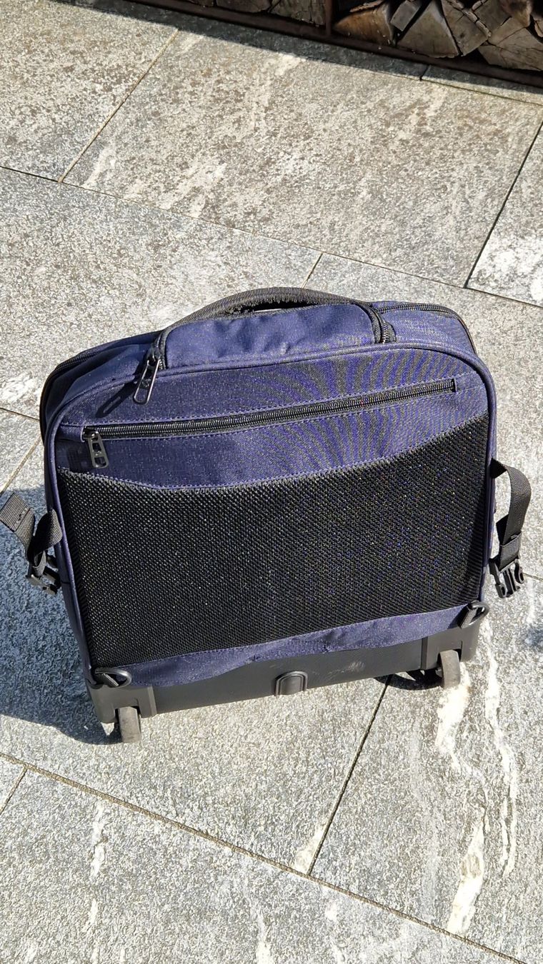 Samsonite Zaini: Samsonite Laptop Rucksack mit Rollen – Nuovo e nell'imballaggio originale da Arbon venduto da Violinist 3