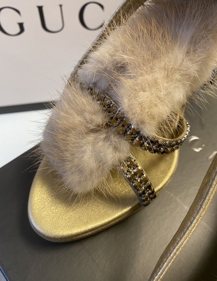 Gucci Scarpe da donna: Sandali Gucci in pitone e visone tg.38 – Nuovo e nell'imballaggio originale da Mendrisio venduto da SGR85