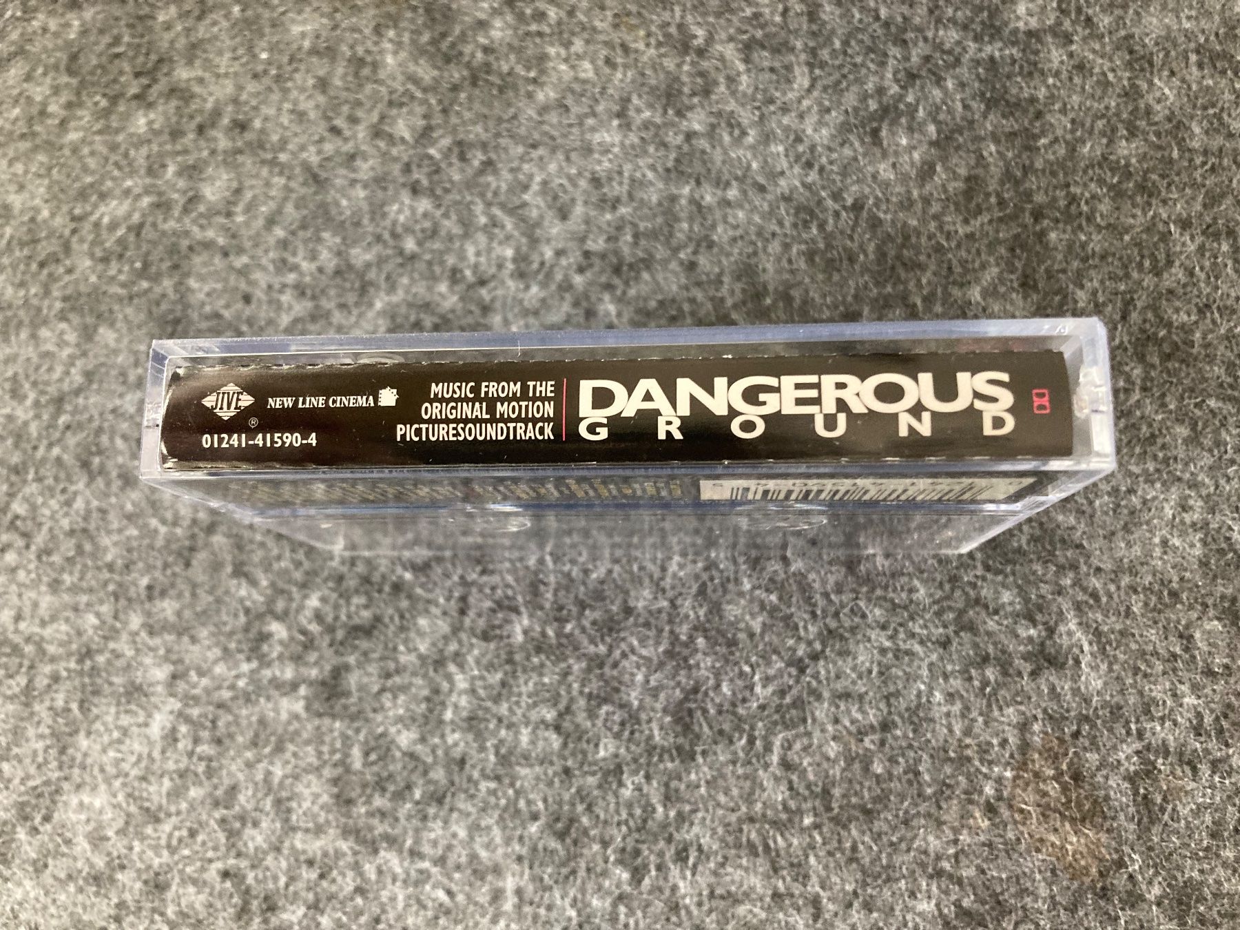 Musicassette: Various - Dangerous Ground (MC) – Usato da Fribourg venduto da Karushi 1