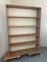 Bücherregal aus Massivholz (Eiche)
