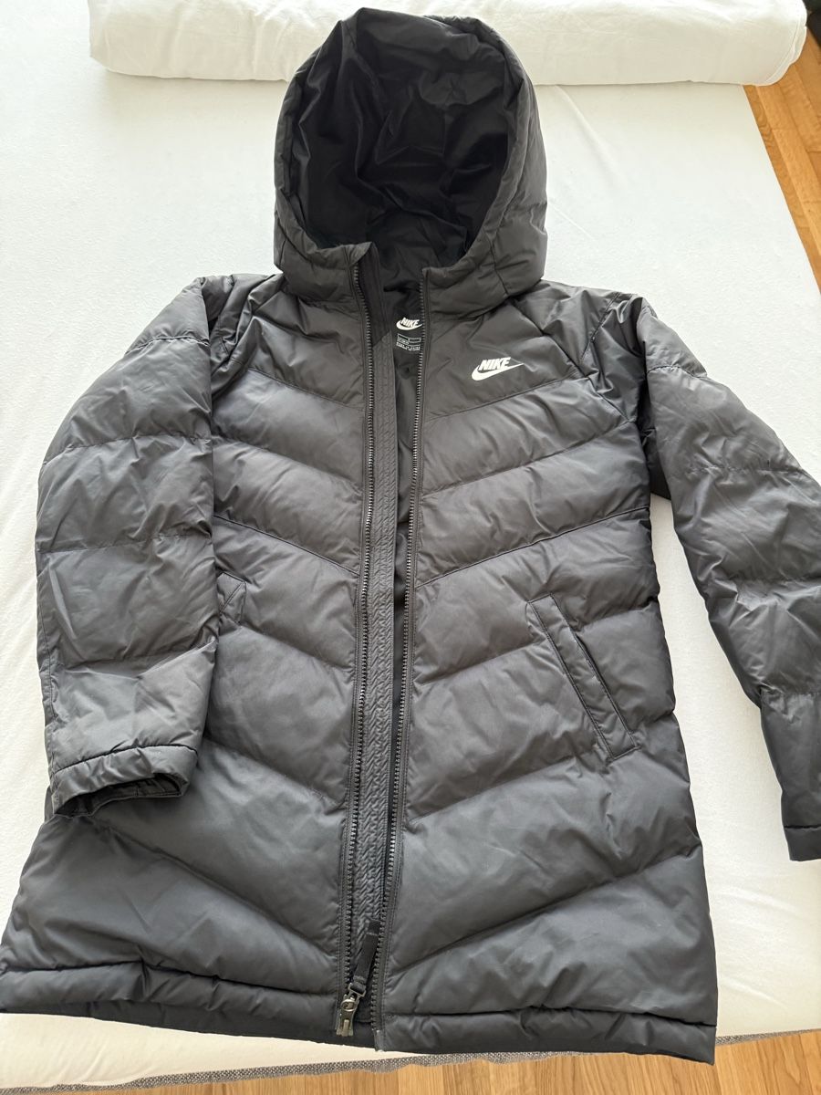 Nike Giacche: Nike Winterjacke  – Usato da Rothrist venduto da Lon28 1