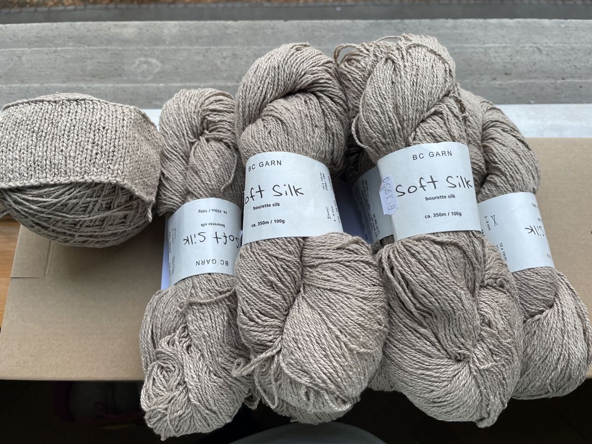 Lana: Wolle - Seide / Silk 100% - BC Garn – Nuovo (secondo la descrizione) da Zürich venduto da bal_wvv5