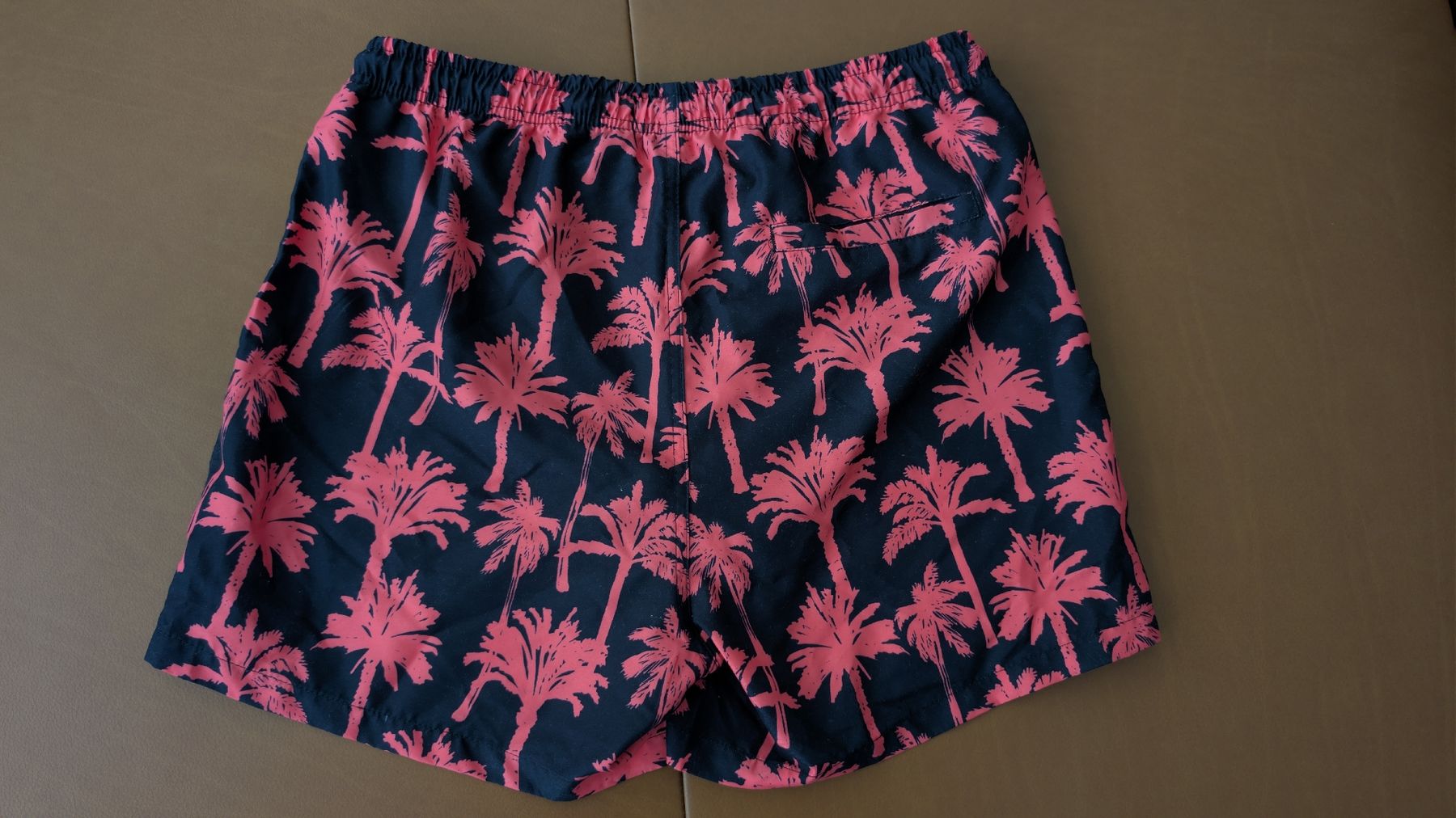 Costumi da bagno: Badehose ONLY & SONS Palmenprint Grösse M – Usato da Wädenswil venduto da coconut1289 1