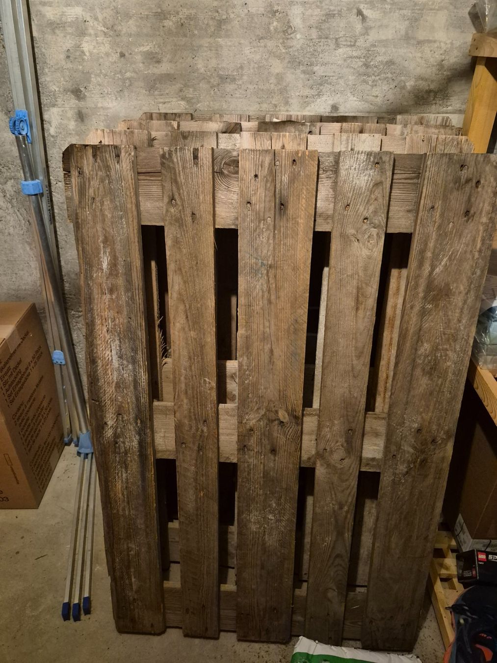 Pallets: Europalette 10 Stk. – Usato da Düdingen venduto da lar_sj2b