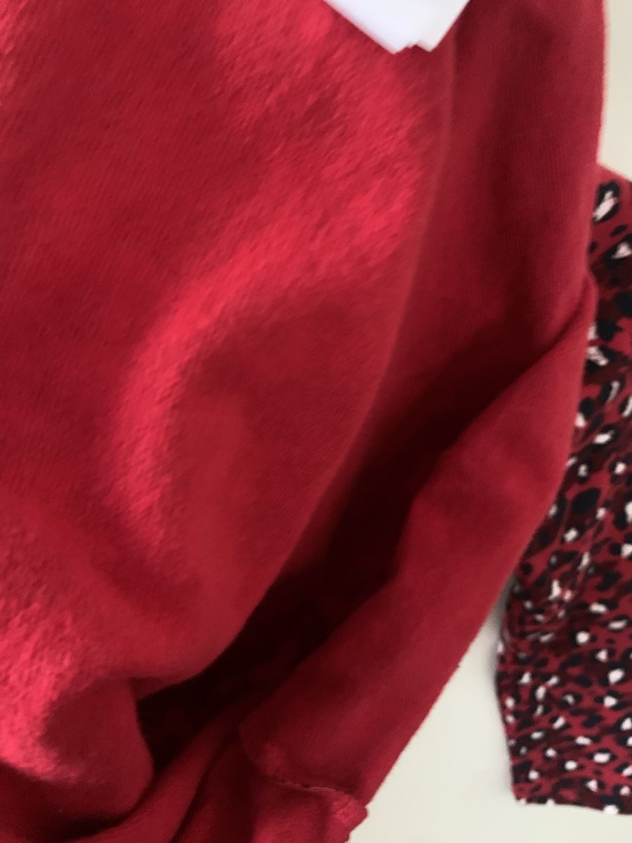 Blusen, T-Shirts & Tops: Pull fille taille 122/128 rouge doublure chaude – Neu (gemäss Beschreibung) aus Lausanne von mik_l5py 1
