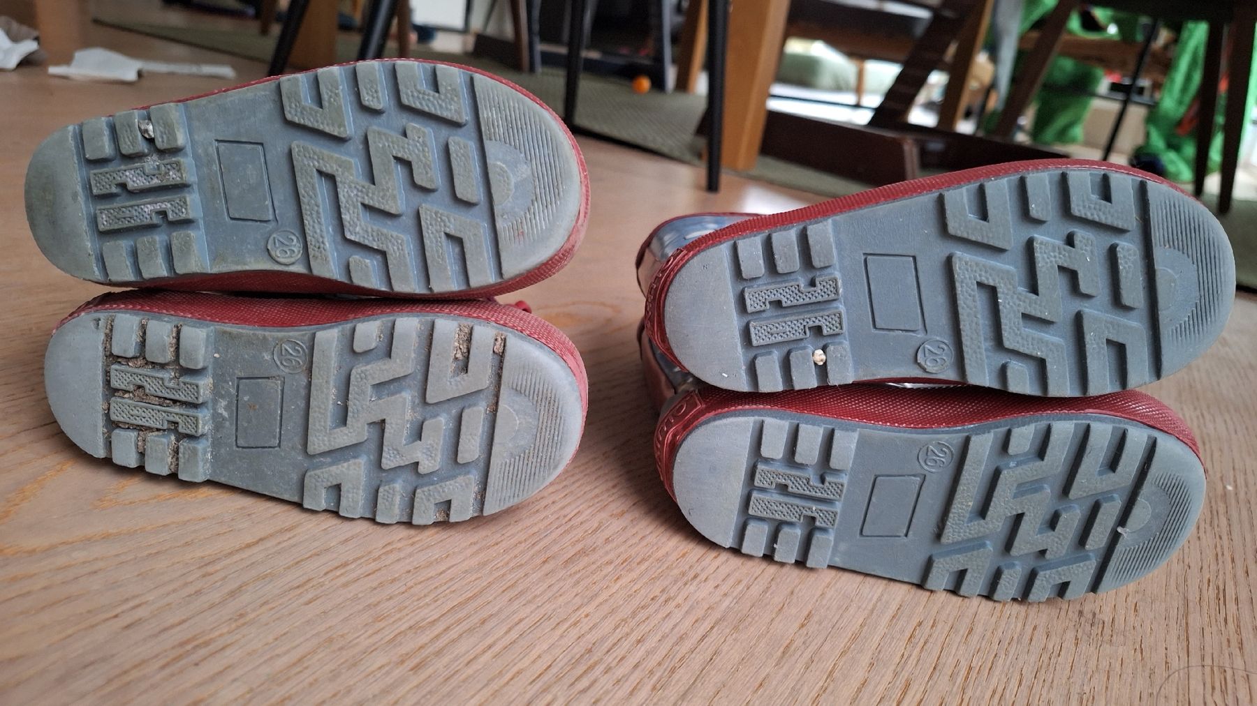 Maximo Schuhe für Jungen: 2 × Gummistiefel Maximo, Gr. 26 – Gebraucht aus Goldiwil (Thun) von qia_dsq8 2
