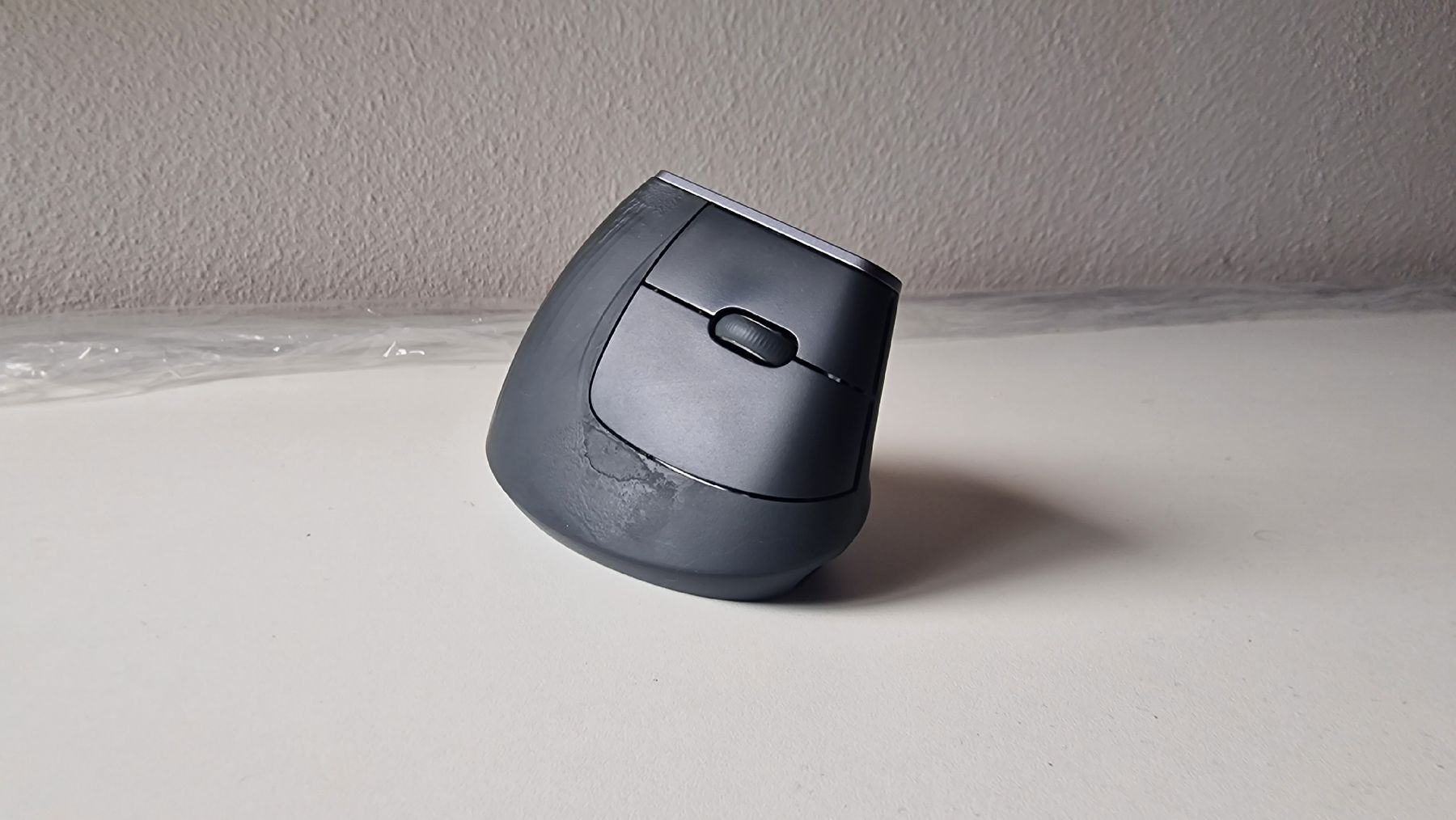 Logitech Maus: Logitech MX Vertical ergonomische Maus – Gebraucht aus Dättlikon von Richard
