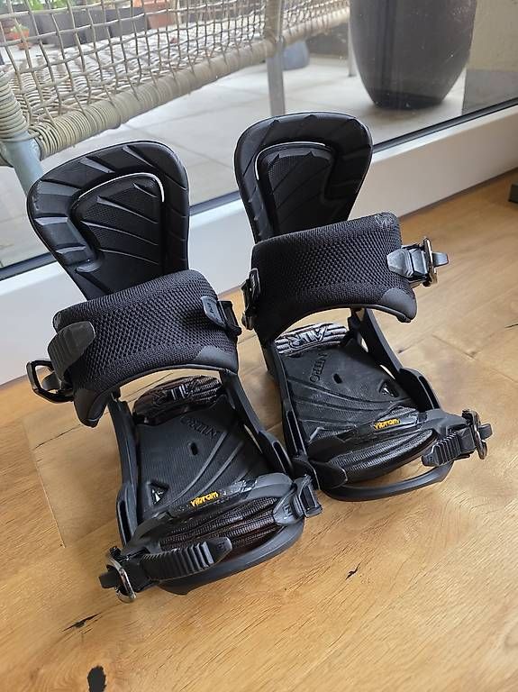 Snowboard Nitro Attacchi: Nitro Poison Bindung wms (S/M) – Usato da Römerswil LU venduto da Thecoconuts